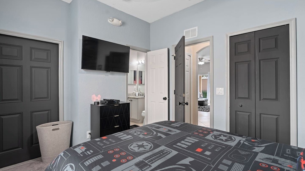 Photo of Bedroom in Regal Palms