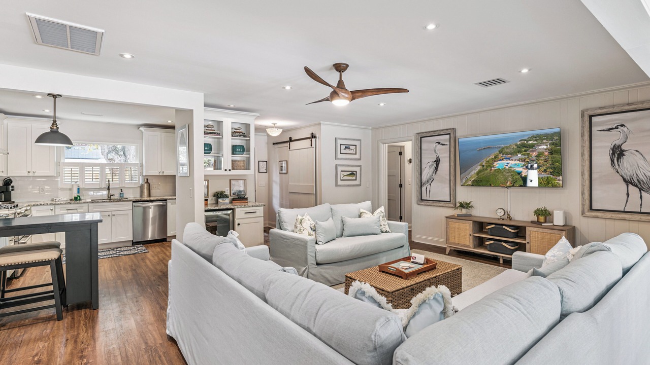Photo of Livingroom in East Beach