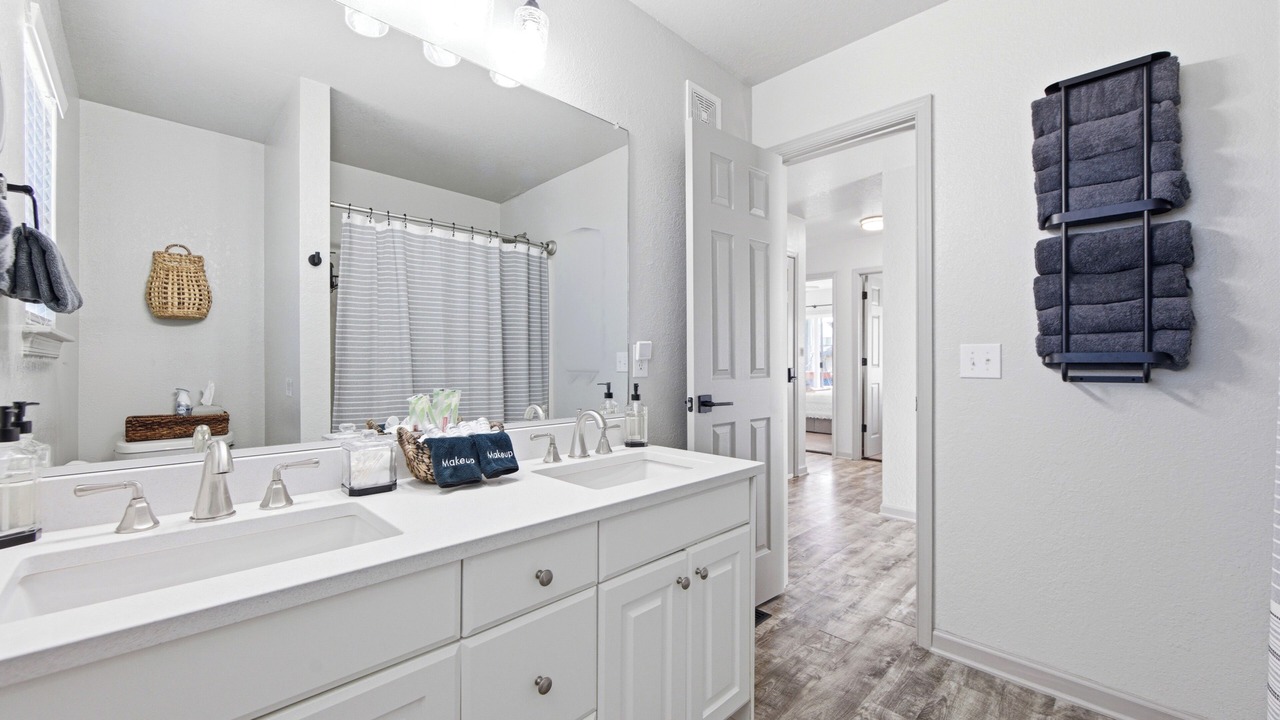 Photo of Bathroom in Colington Harbour