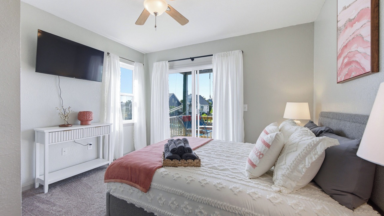 Photo of Bedroom in Colington Harbour