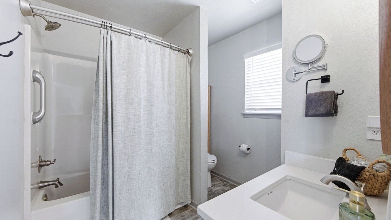 Photo of Bathroom in Colington Harbour