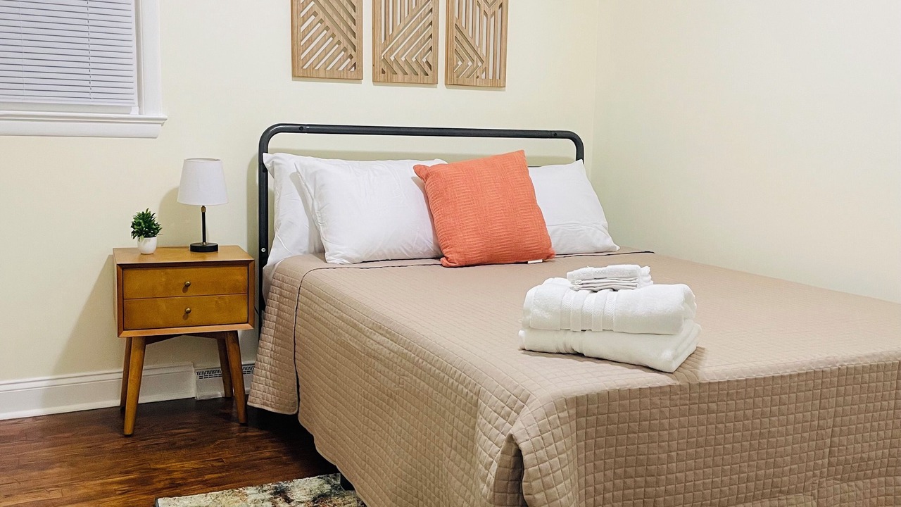 Photo of Bedroom in Oxon Hill