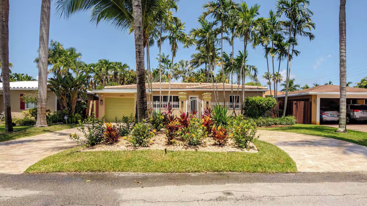 Photo of Outdoor in Poinsettia Heights