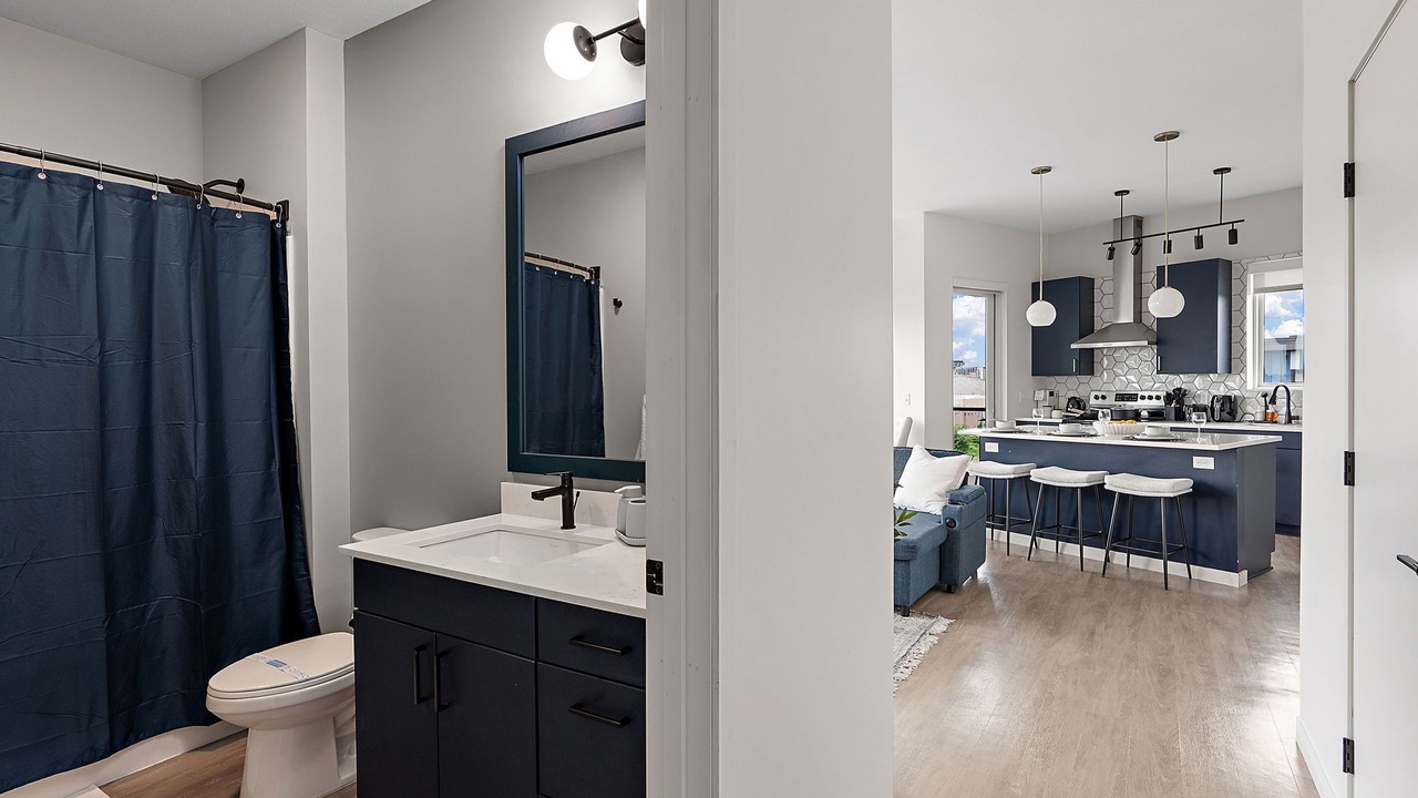 Photo of Bathroom in Downtown Minneapolis