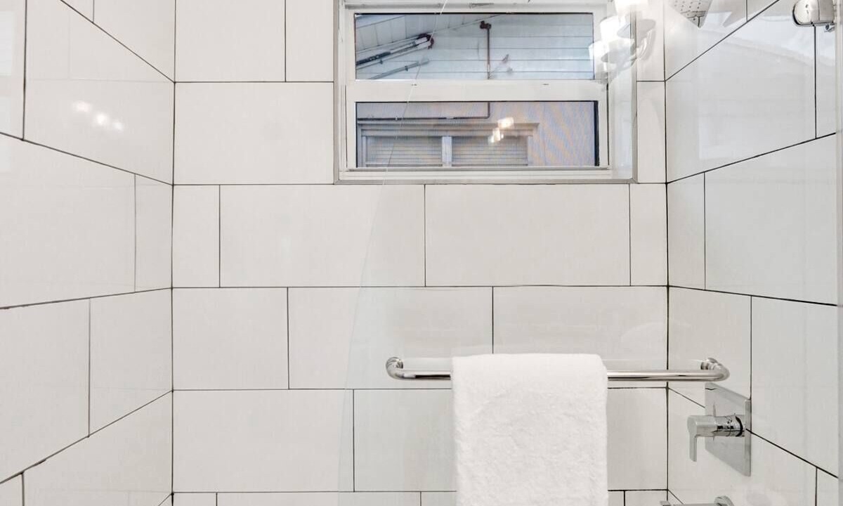 Photo of Bathroom in Harbordale