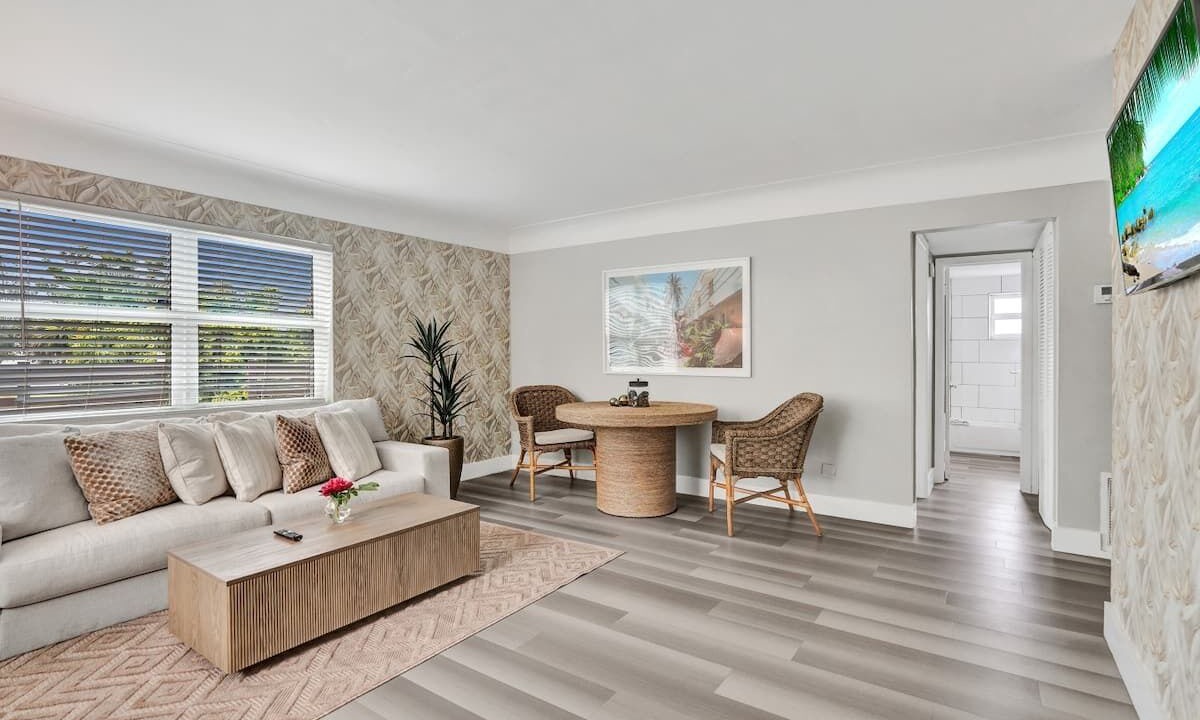 Photo of Livingroom in Harbordale