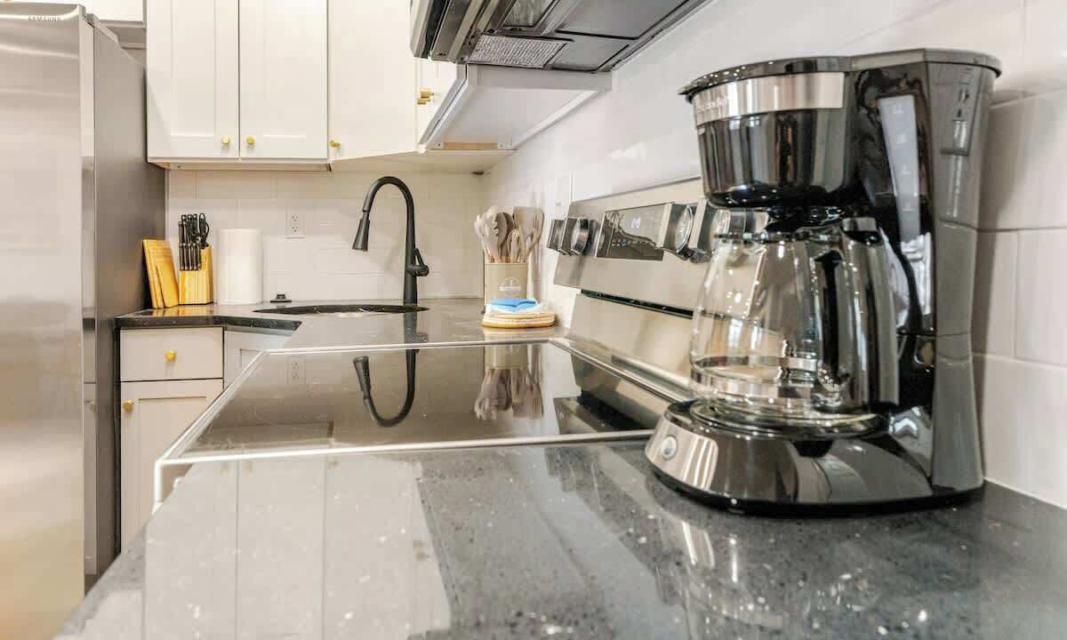 Photo of Kitchen in West Poplar