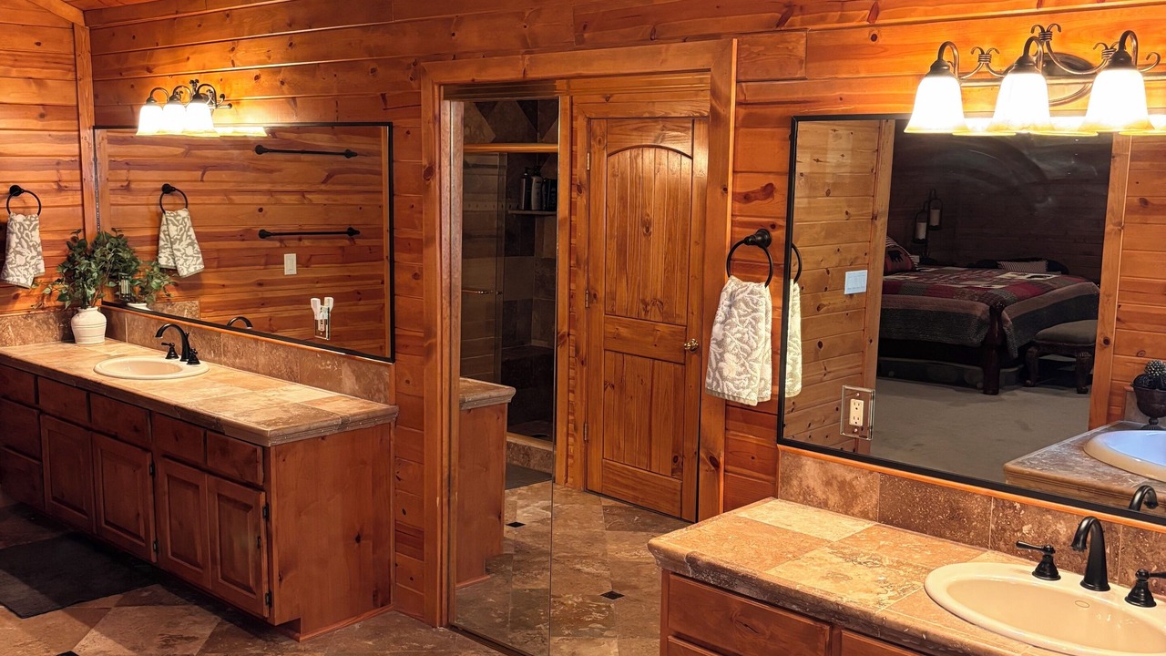 Photo of Bathroom in Pinetop