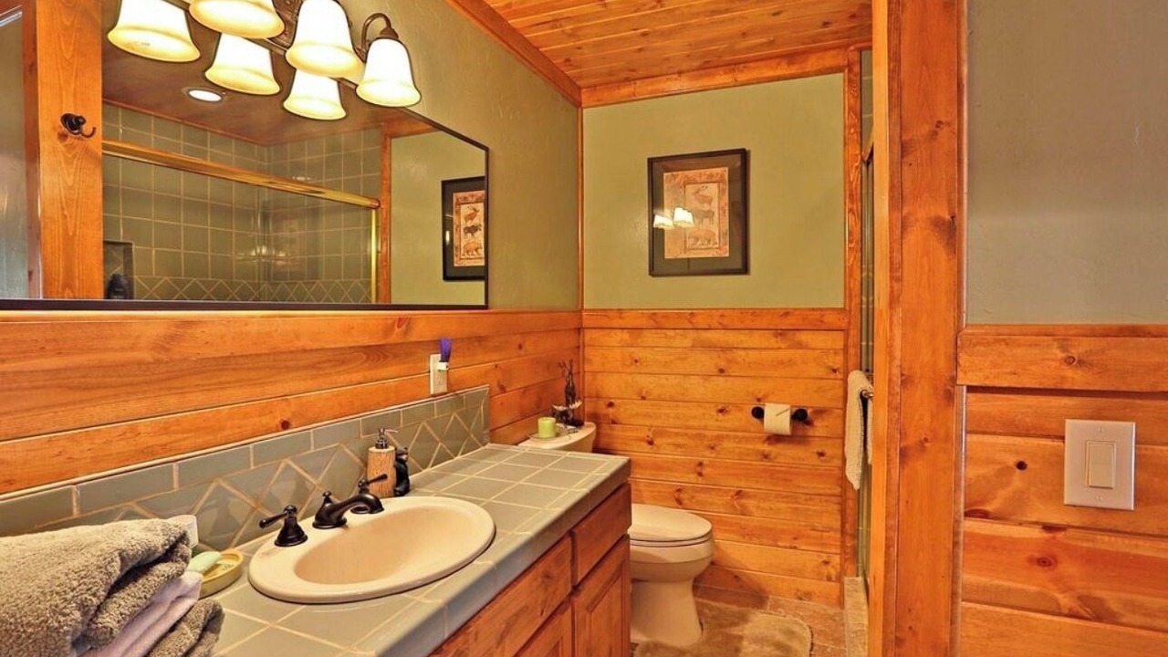 Photo of Bathroom in Pinetop