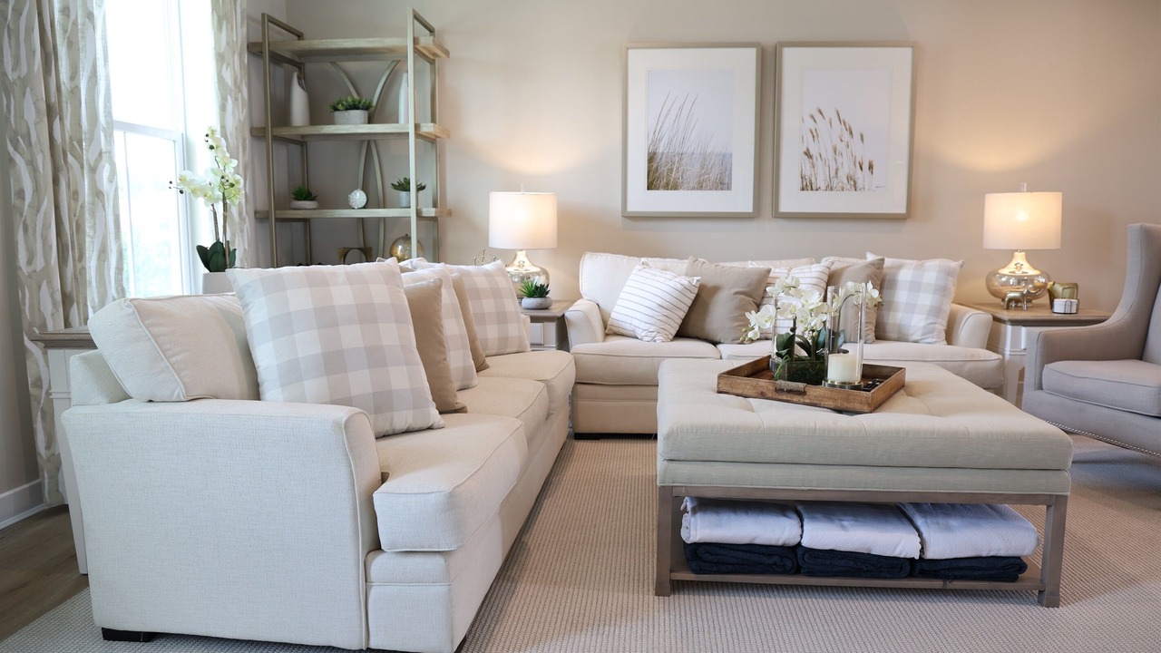 Photo of Livingroom in Bayside
