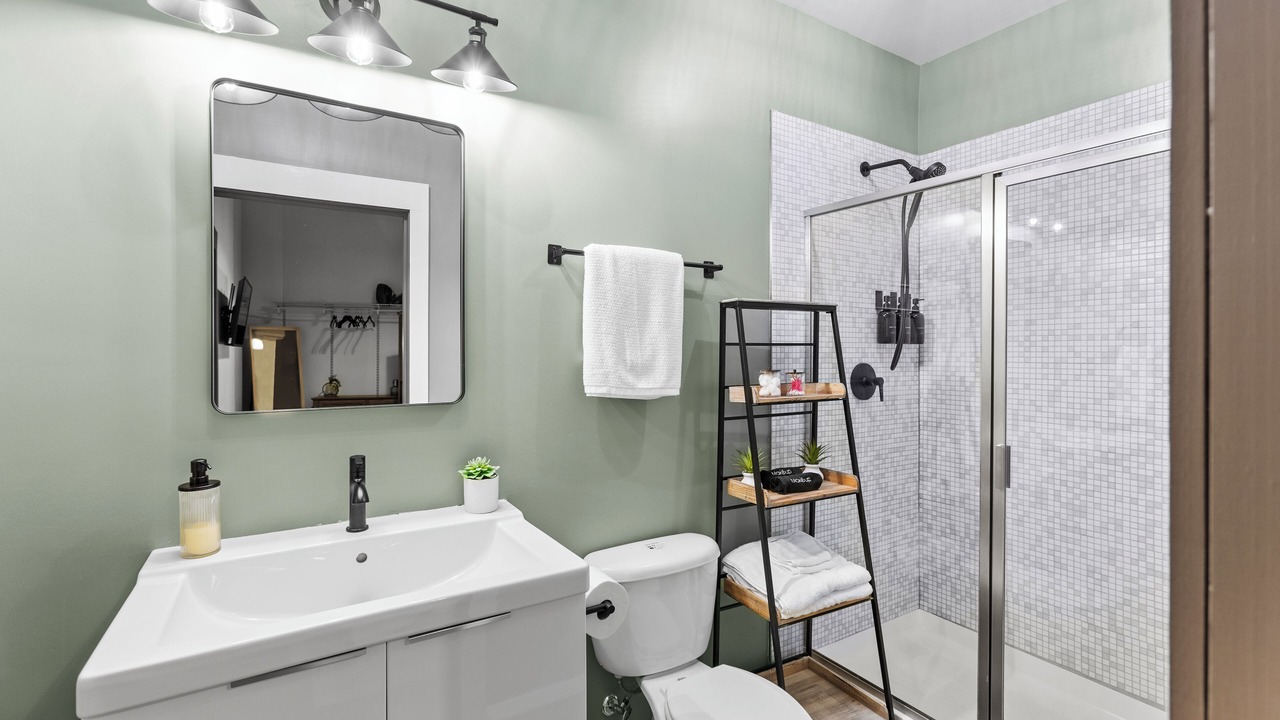 Photo of Bathroom in Old City