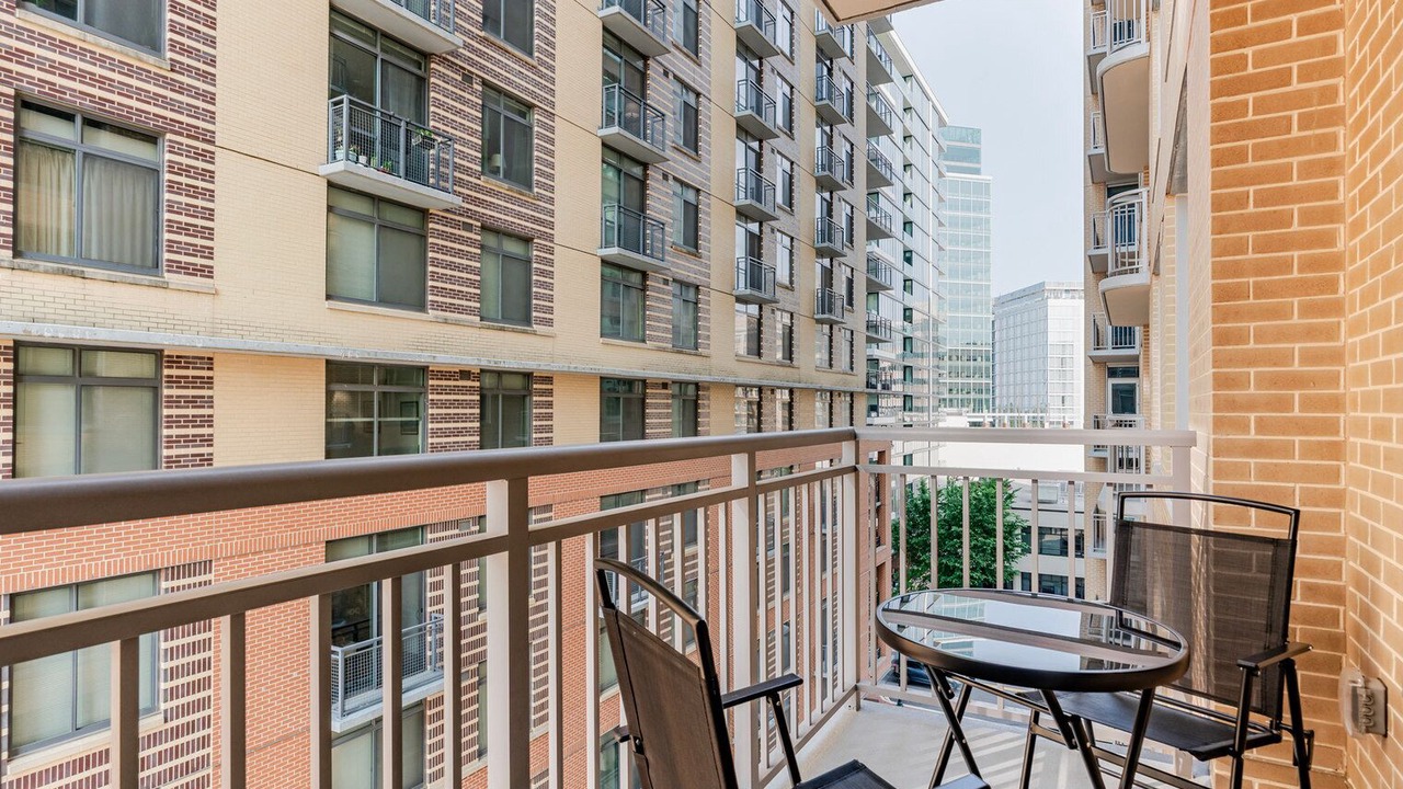 Photo of Outdoor in Woodmont Triangle