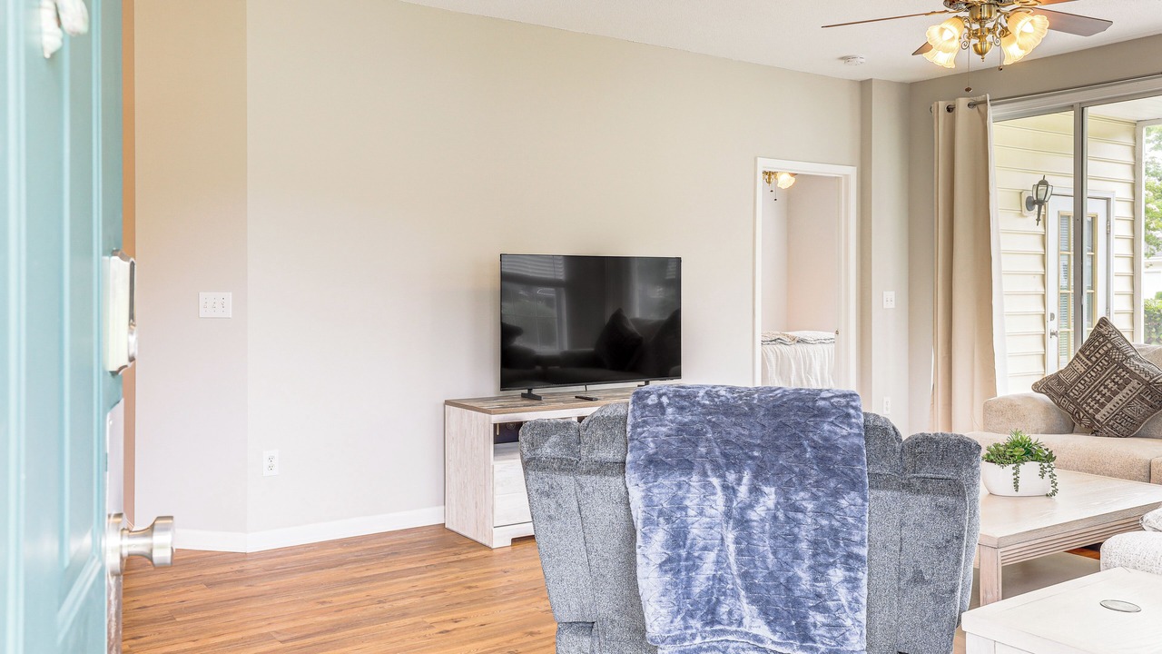 Photo of Livingroom in Red Hill