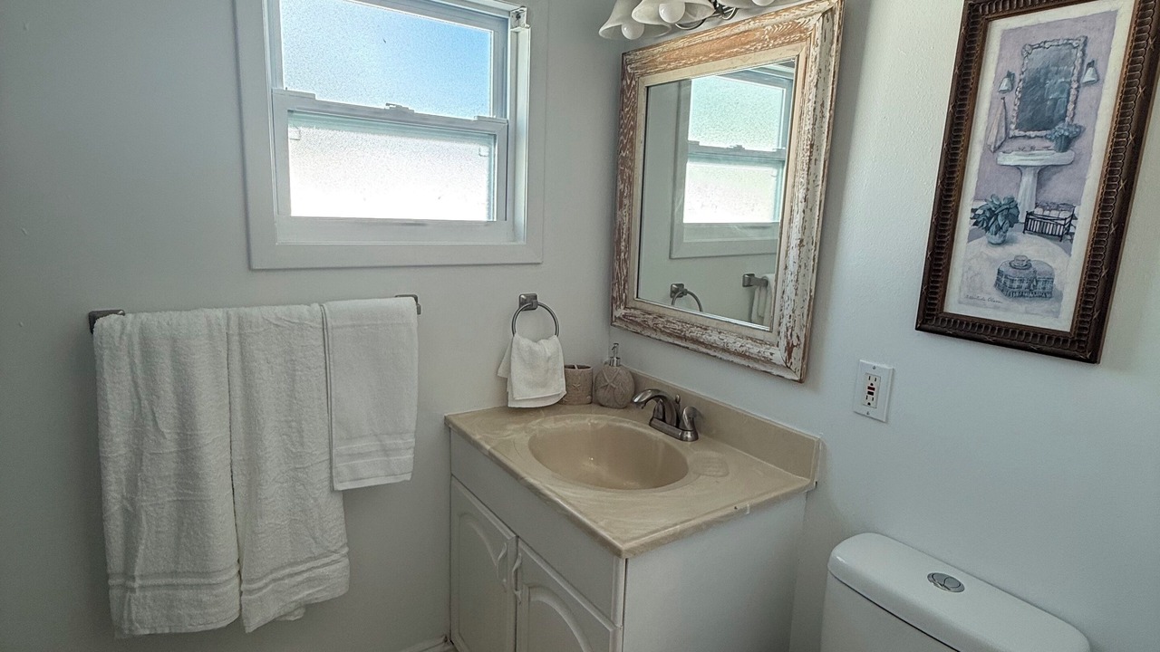 Photo of Bathroom in Gulf Gate Estates