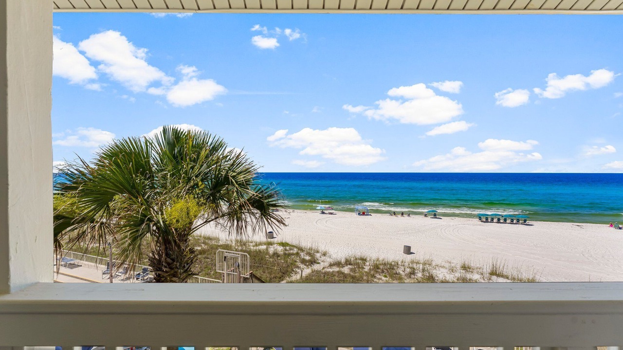 Photo of Patio Balcony in Fort Bay