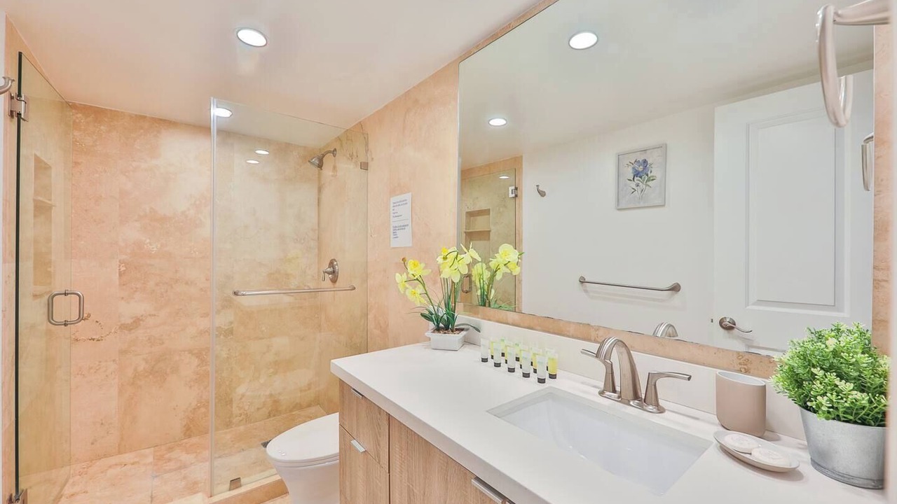 Photo of Bathroom in Golden Beach