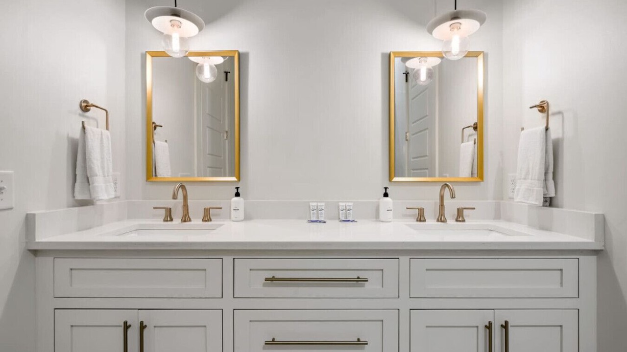 Photo of Bathroom in Rolling Mill Hill