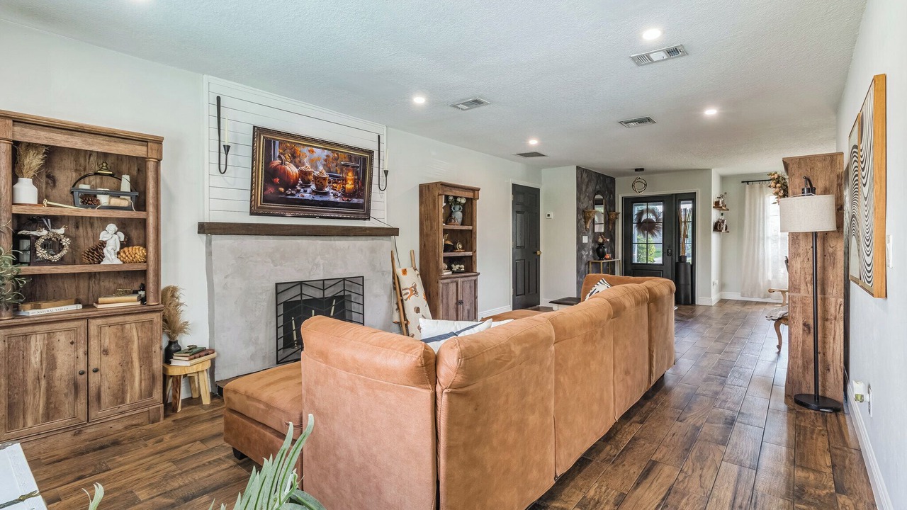 Photo of Livingroom in McGregor