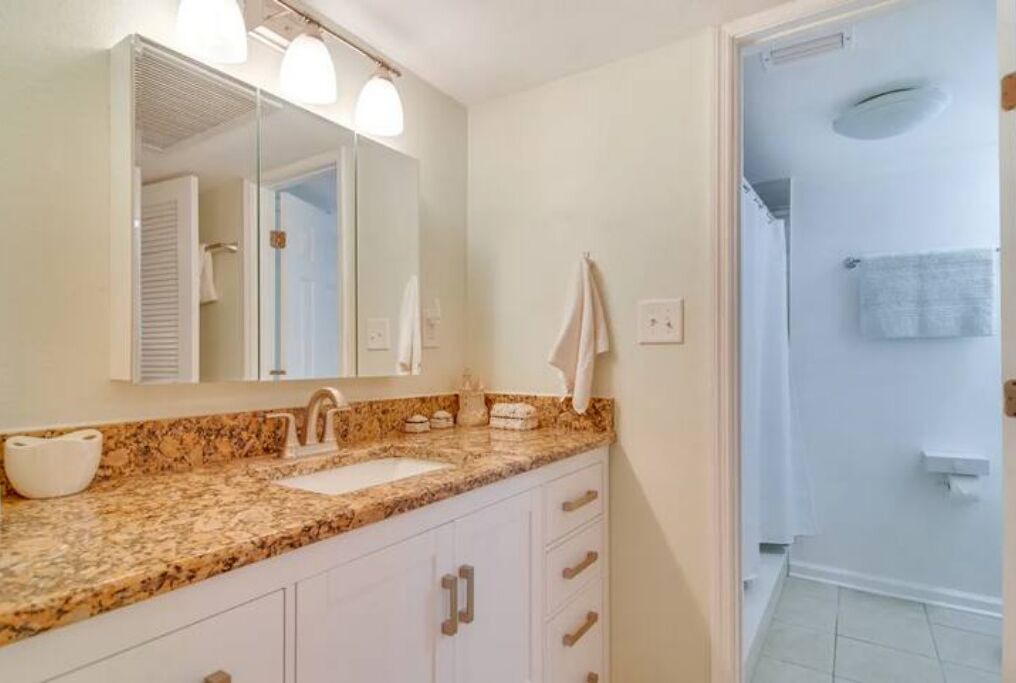 Photo of Bathroom in Coquina Key