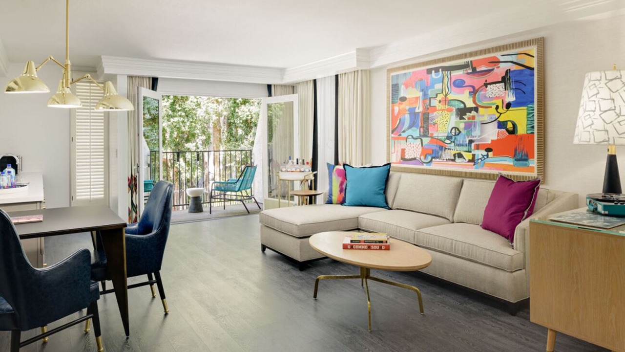 Photo of Livingroom in Tri-West