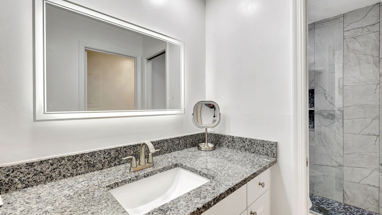 Photo of Bathroom in Saddlebrook
