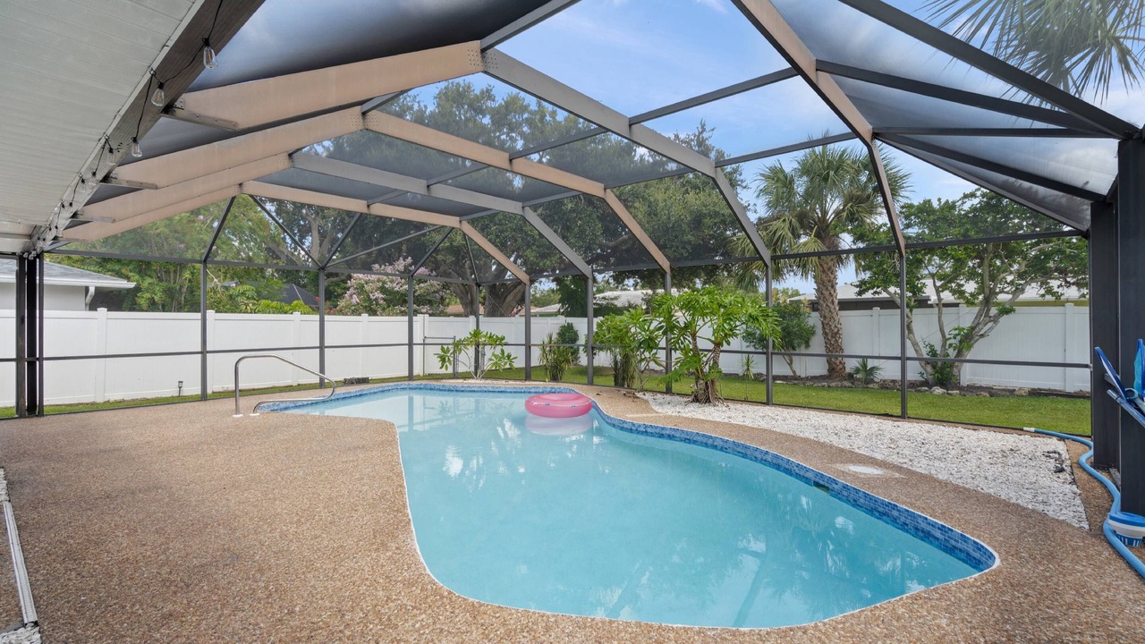 Photo of Outdoor in Gulf Gate Estates