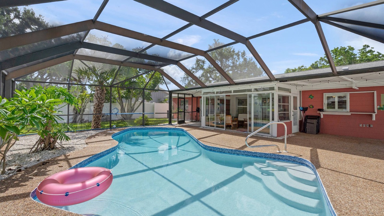 Photo of Outdoor in Gulf Gate Estates