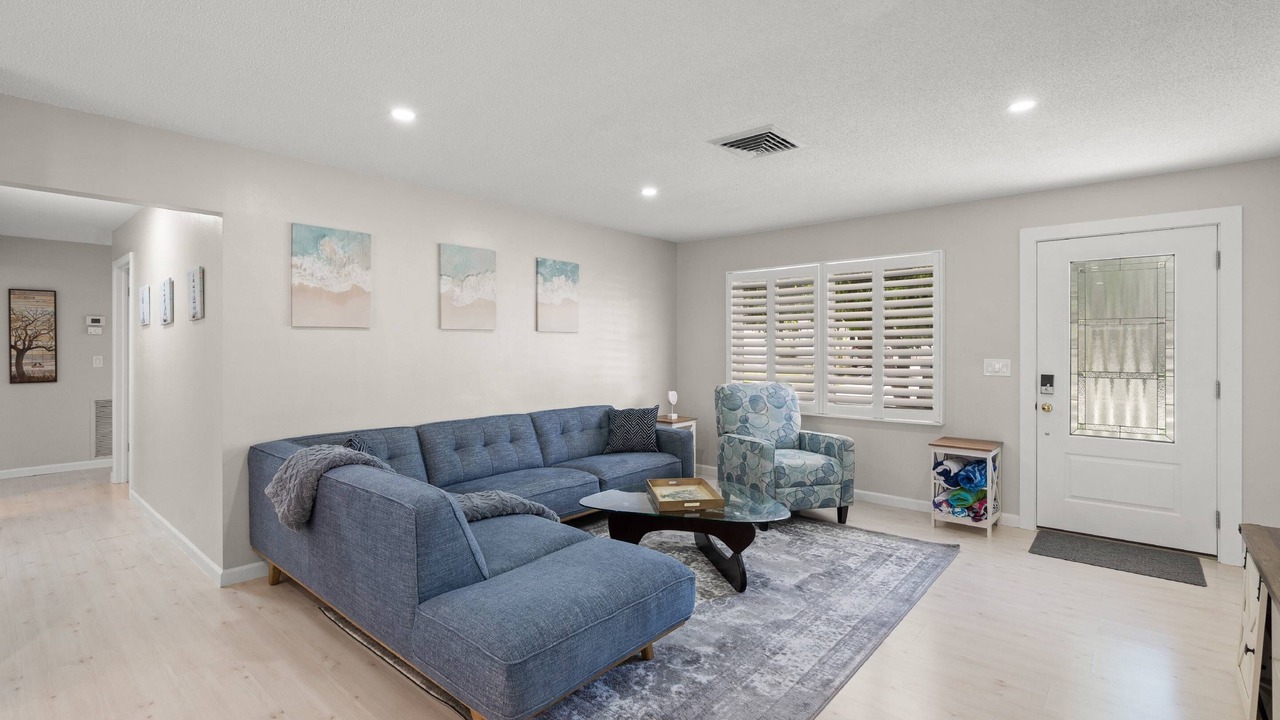 Photo of Bedroom in Gulf Gate Estates