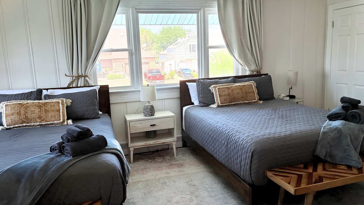Photo of Bedroom in Willoughby Spit