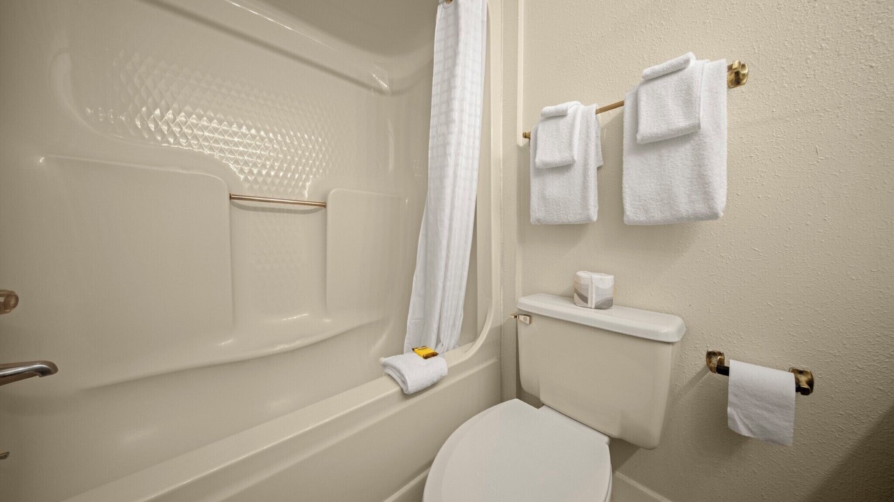 Photo of Bathroom in Lake Tansi