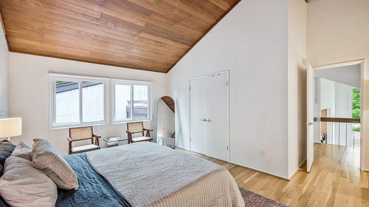 Photo of Bedroom in Bethesda