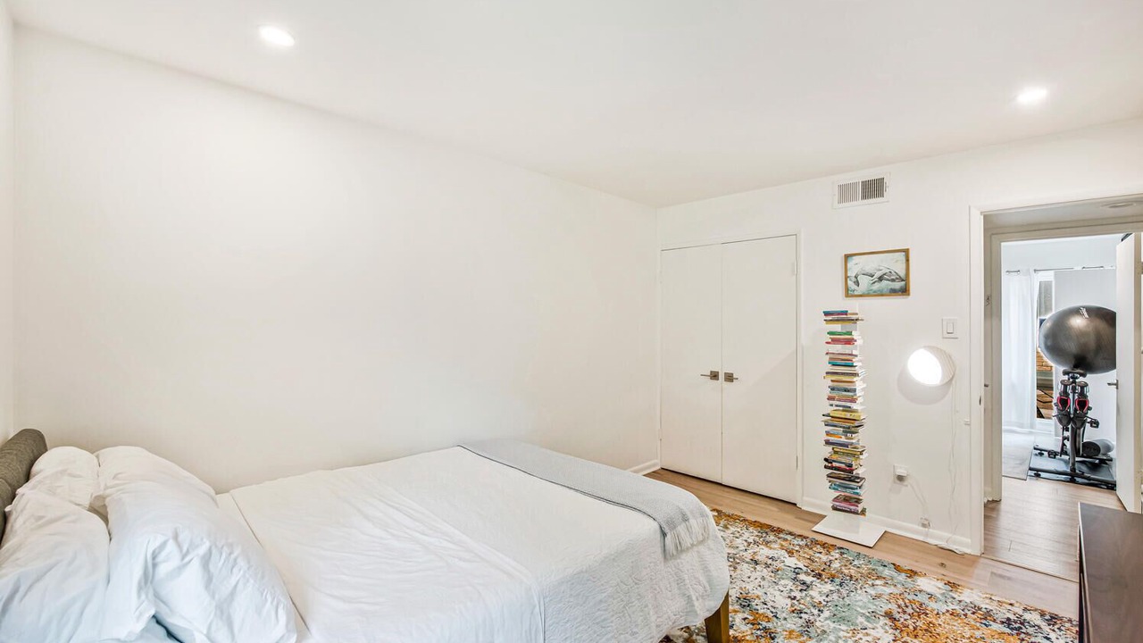 Photo of Bedroom in Bethesda