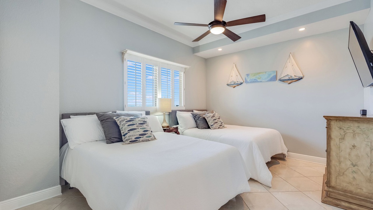 Photo of Bedroom in Holiday Beach