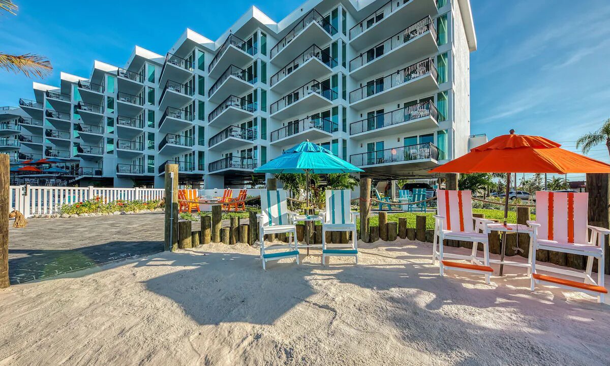 Photo of Patio Balcony in Treasure Island