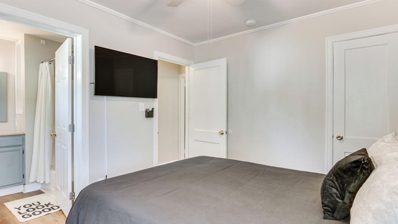 Photo of Bedroom in Biddleville