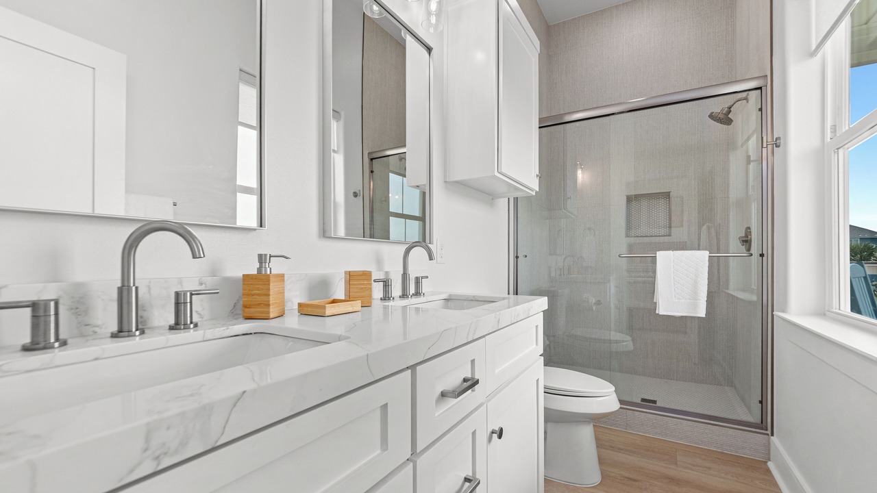 Photo of Bathroom in Red Fish Cove