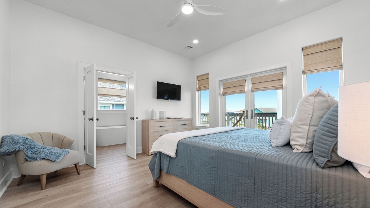 Photo of Bathroom in Red Fish Cove