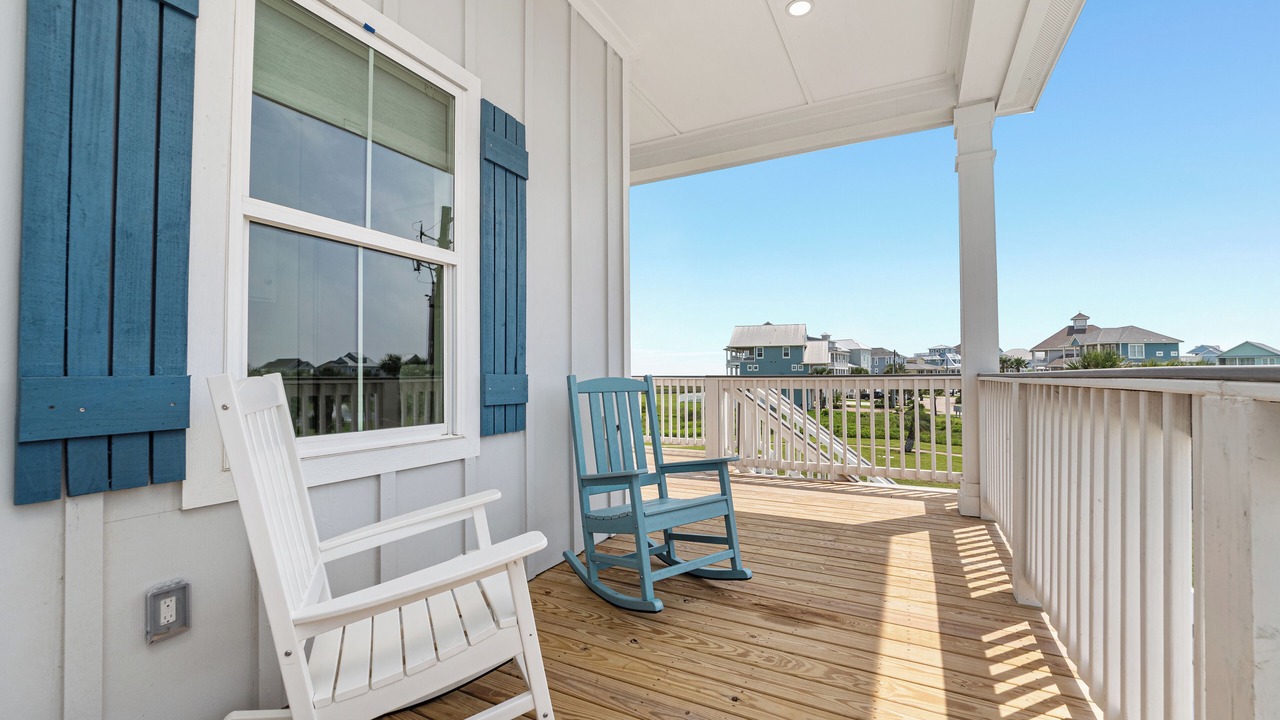 Photo of Patio Balcony in Red Fish Cove