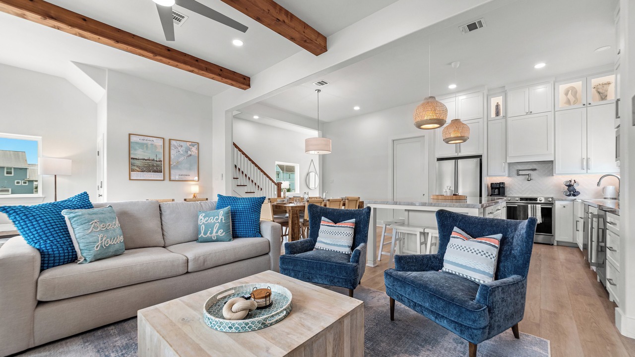 Photo of Livingroom in Red Fish Cove
