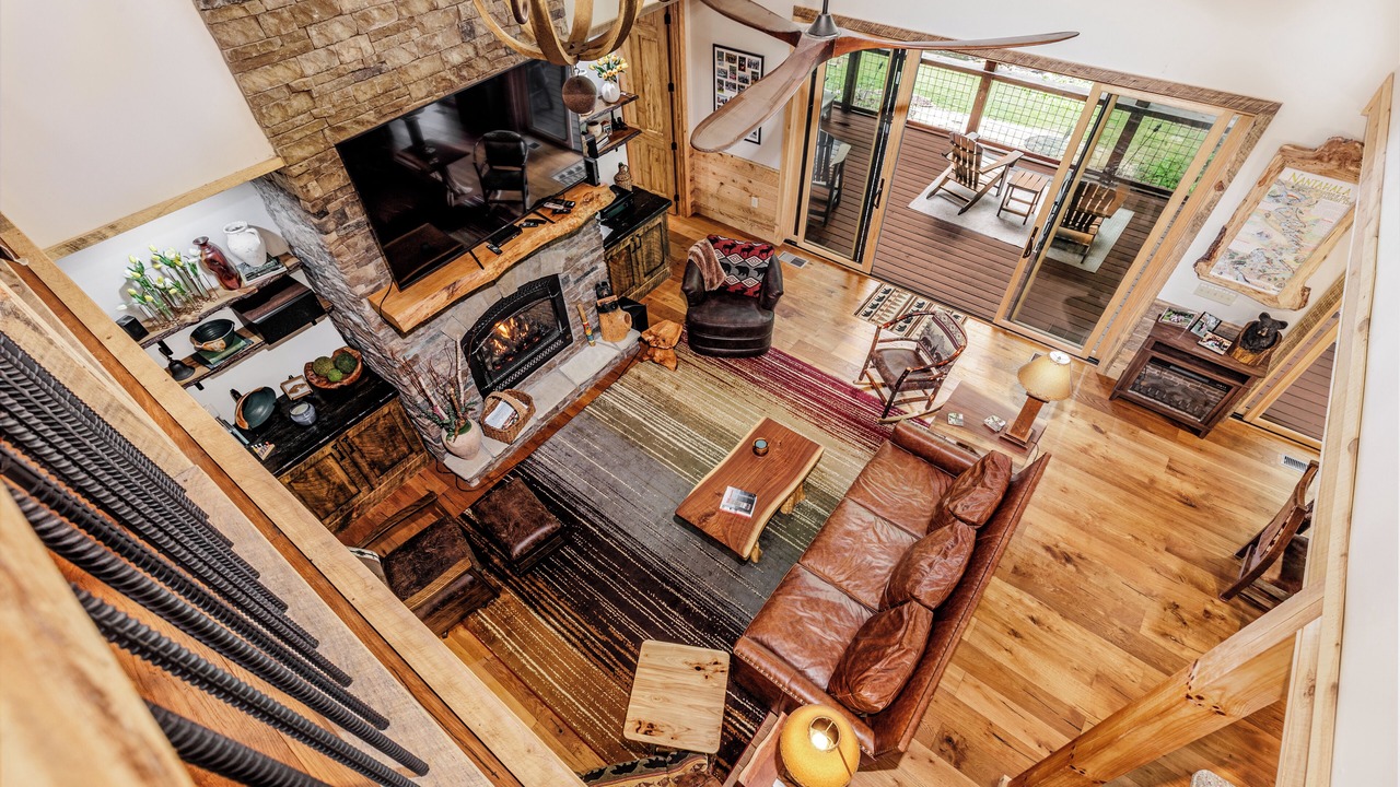 Photo of Livingroom in Nantahala
