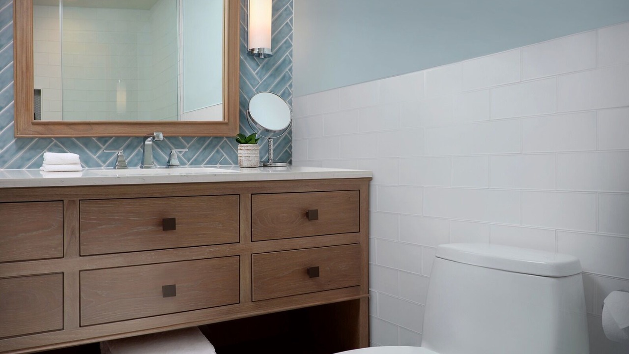 Photo of Bathroom in Uptown - Upper Duval