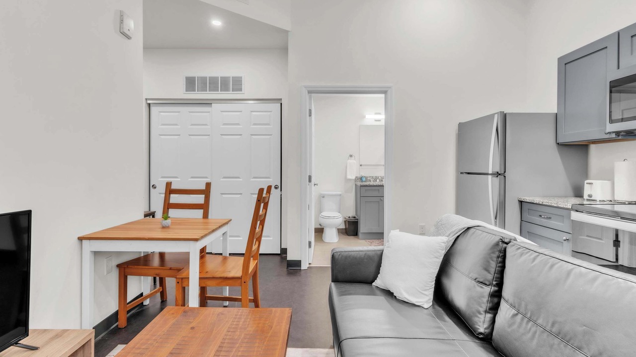 Photo of Livingroom in Cultural District