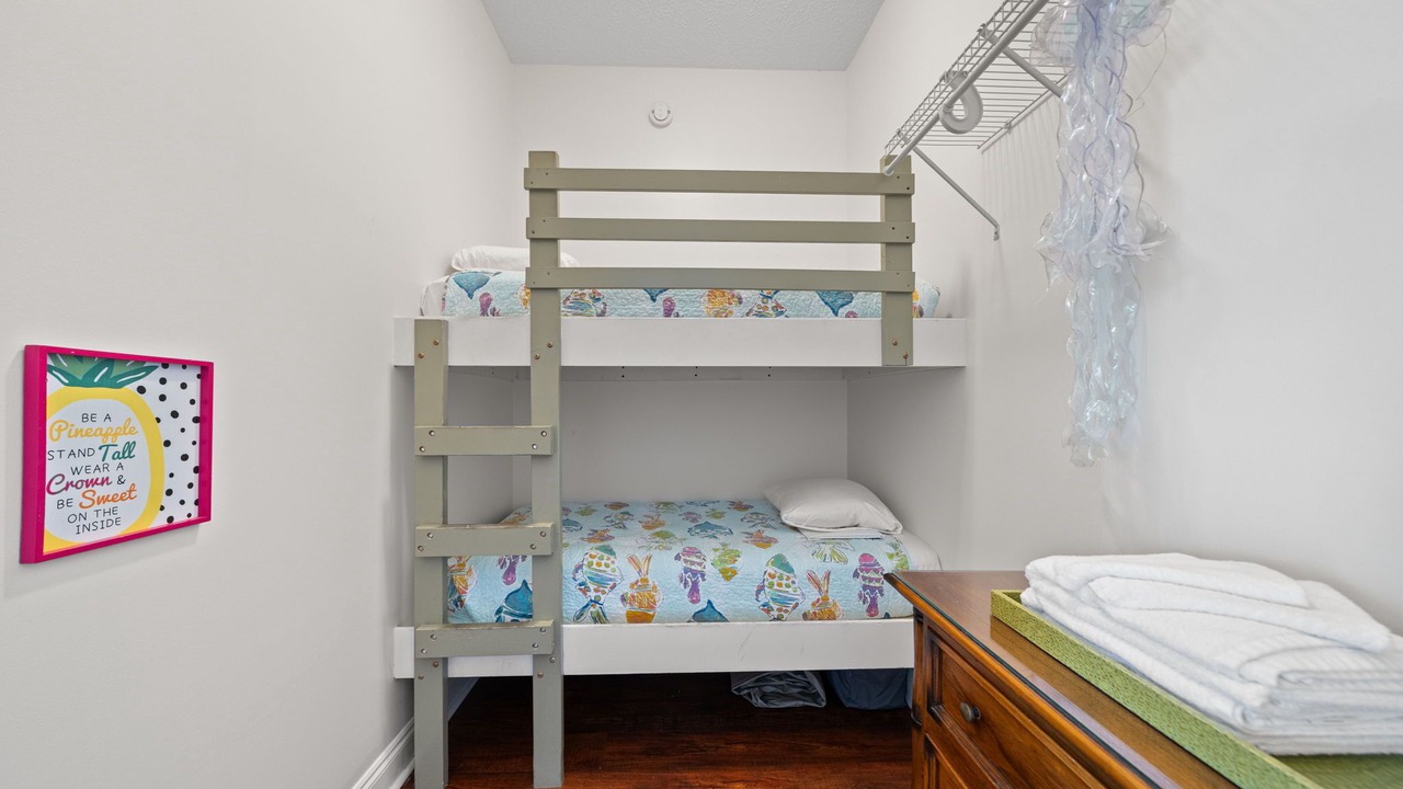 Photo of Bedroom in Holiday Beach