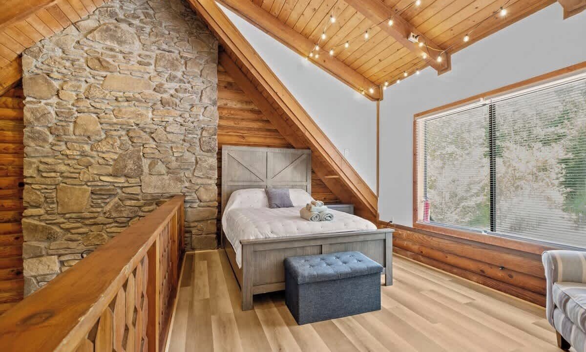 Photo of Bedroom in Old Fort
