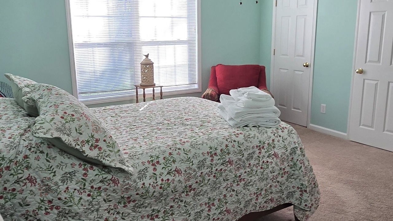 Photo of Bedroom in Archdale