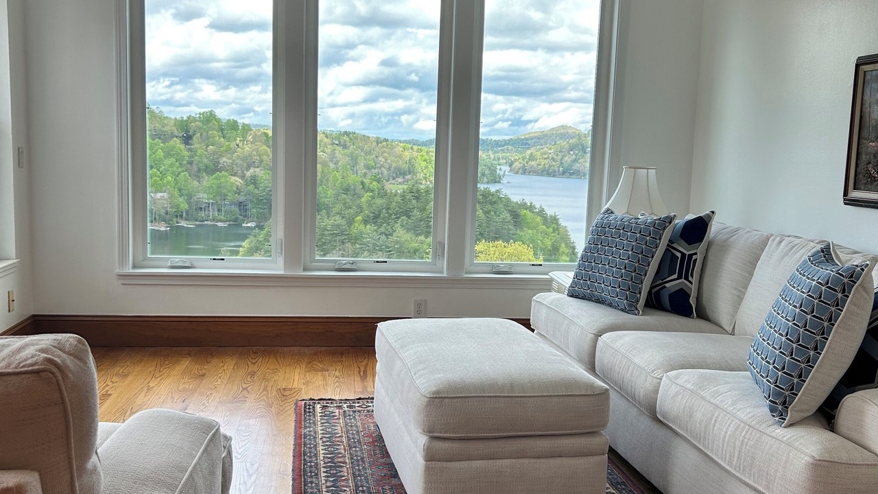 Photo of Livingroom in Glenville
