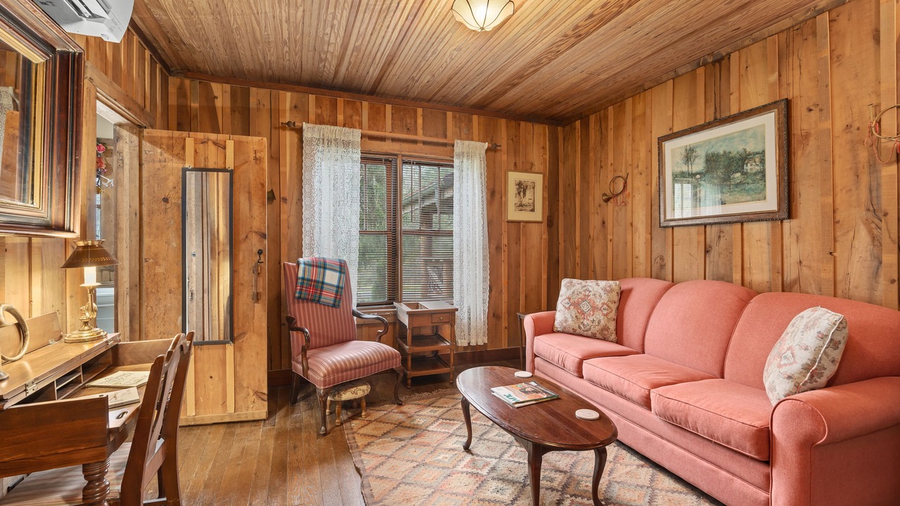 Photo of Bedroom in Topton
