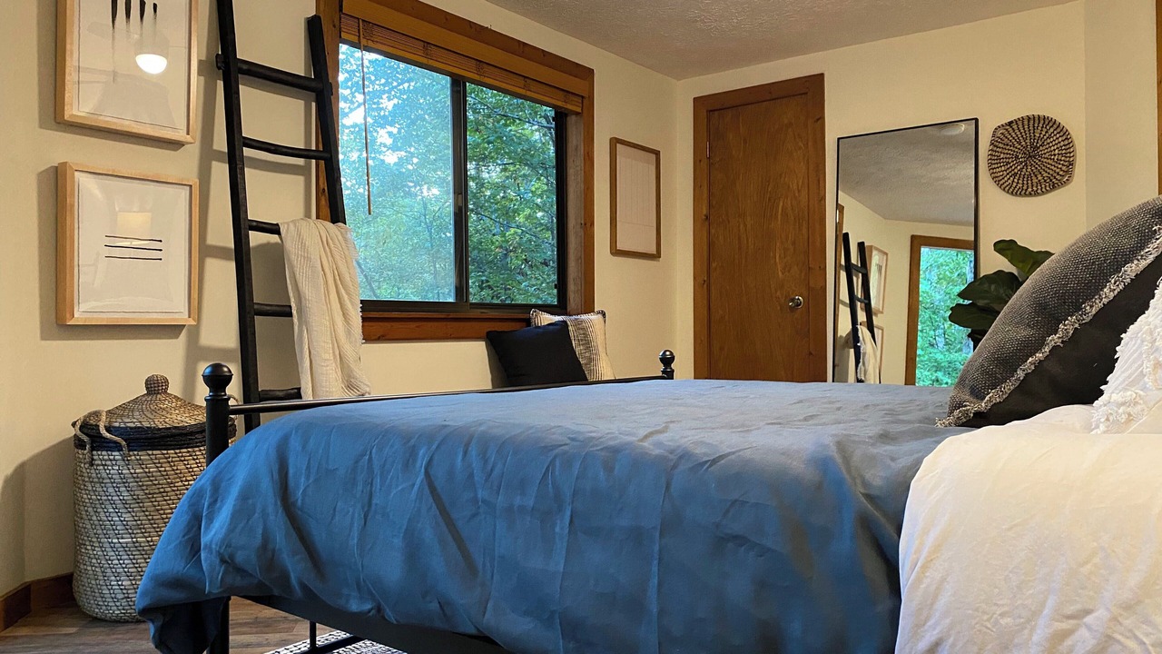 Photo of Bedroom in Ellijay