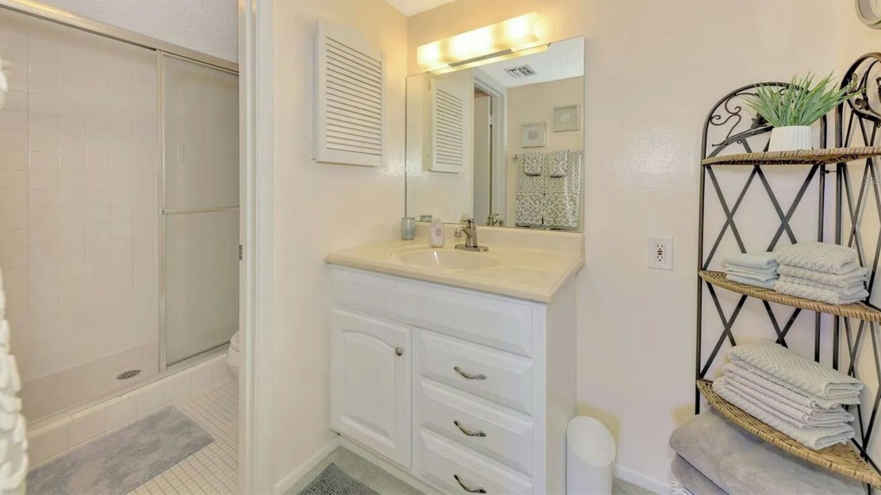 Photo of Bathroom in Trailer Estates