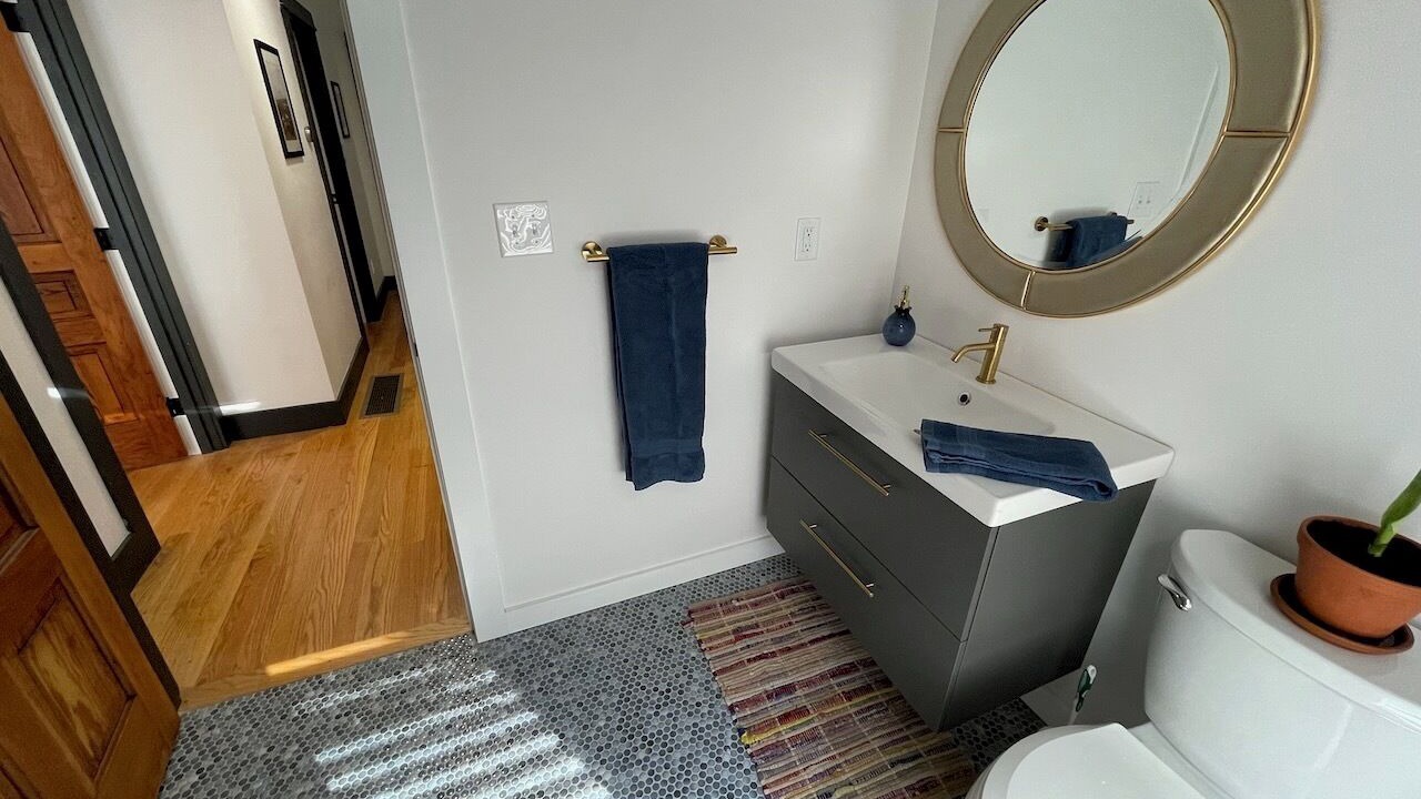 Photo of Bathroom in Roselawn Finance